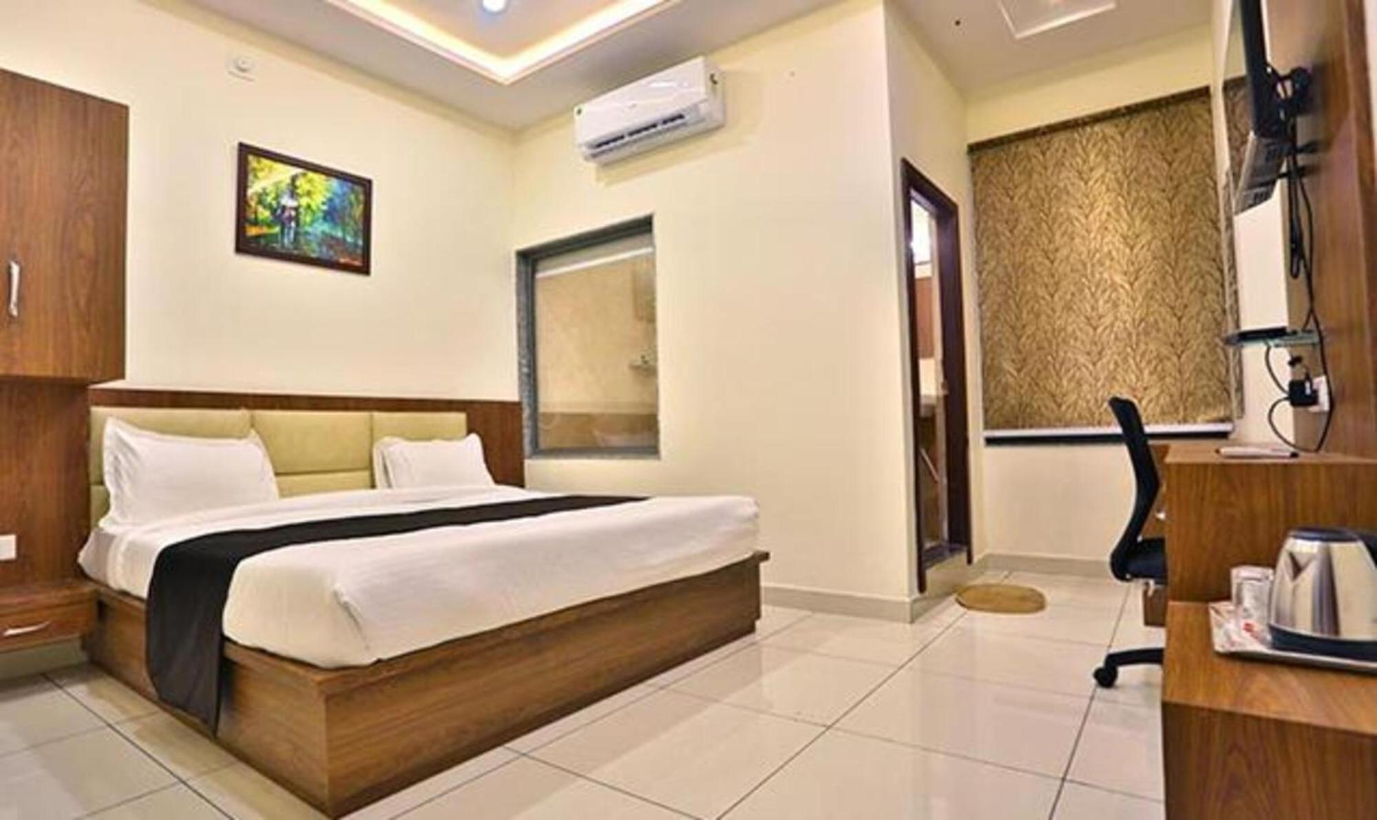 Fabhotel Prime Shree Dev Prime 烏代浦 外观 照片