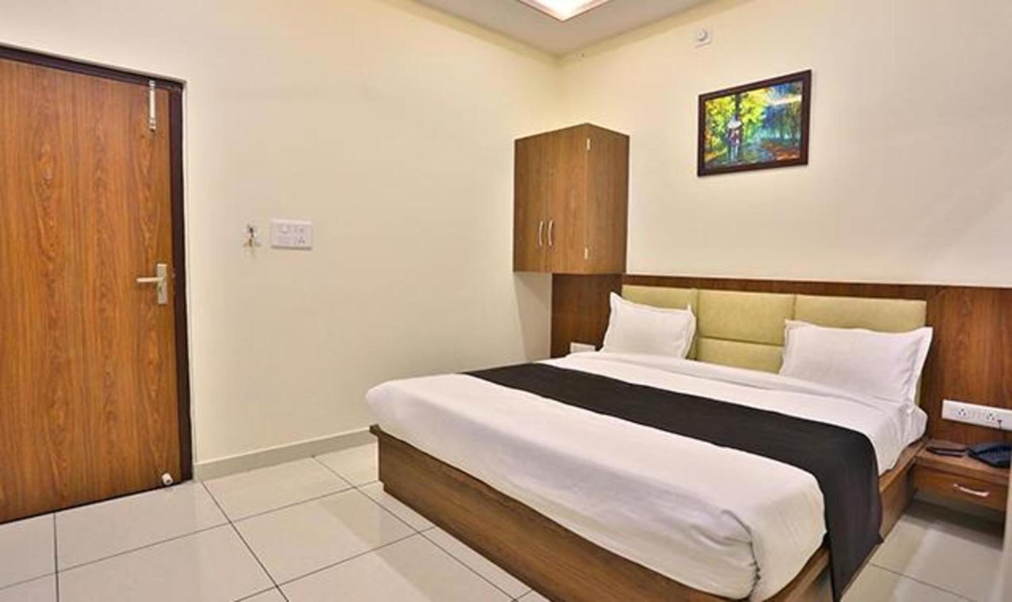 Fabhotel Prime Shree Dev Prime 烏代浦 外观 照片